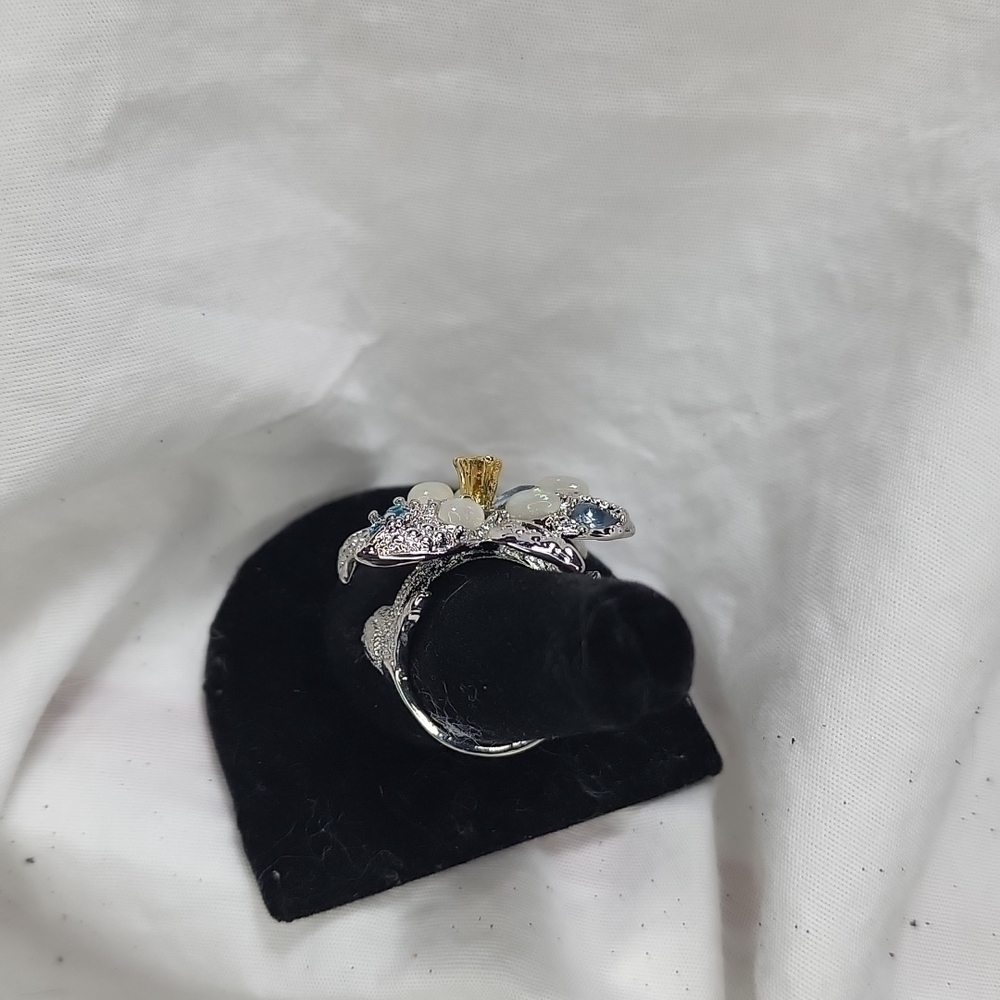 SLIVER FLOWER RING - Picture 4 of 5